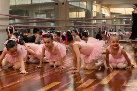 Σχολή Χορού Ηλιάνας Γούμενου